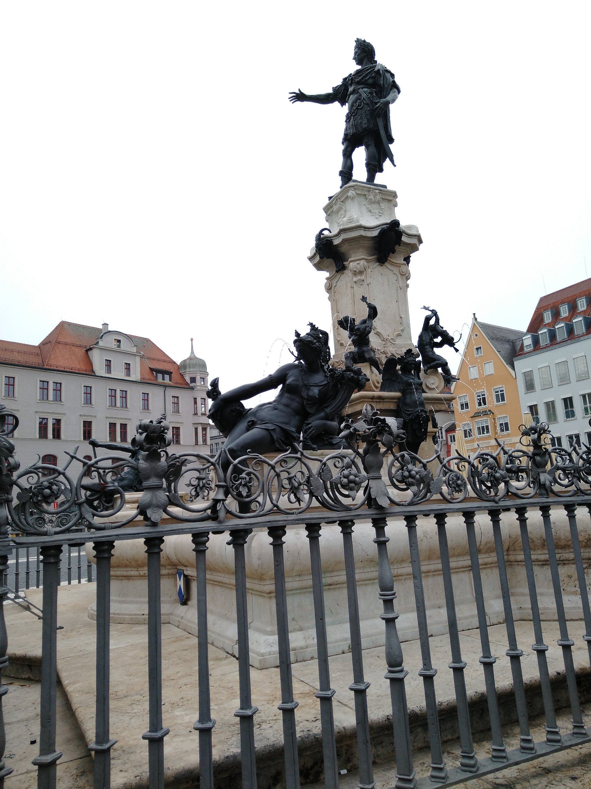 ⛲ 아우구스투스 분수(아우구스투스브루넨)